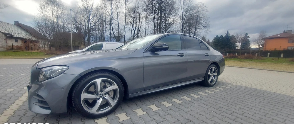 Mercedes-Benz Klasa E cena 149900 przebieg: 45403, rok produkcji 2018 z Rzgów małe 562